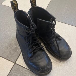 Girls black doc marten zip up high tops